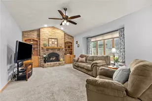 1079 Grassy Plains Dr, Neenah, WI 54956 - Photo 27