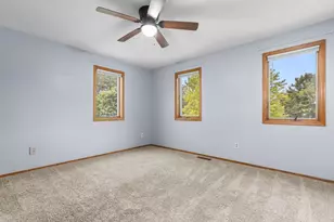 1079 Grassy Plains Dr, Neenah, WI 54956 - Photo 45