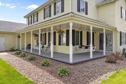 1079 Grassy Plains Drive, Neenah, WI 54956 - Photo 3