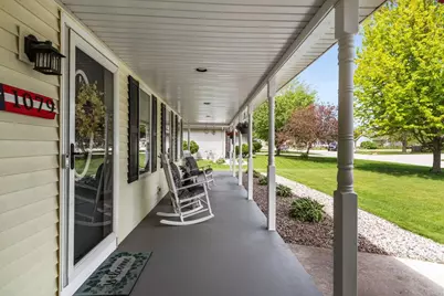 1079 Grassy Plains Drive, Neenah, WI 54956 - Photo 5