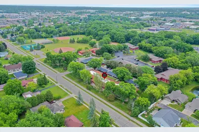 3182 Justin Court #5, Appleton, WI 54914 - Photo 7