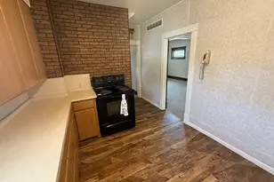 27 E 14th St, Clintonville, WI 54929 - Photo 9
