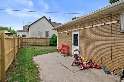 1201 S 19th Street, Manitowoc, WI 54220 - Photo 21