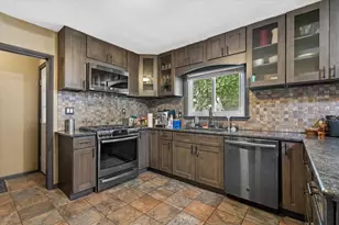 1201 S 19th St, Manitowoc, WI 54220 - Photo 9