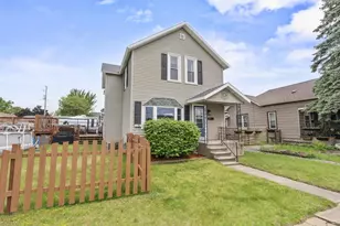 1816 11th Ave, Menominee, MI 49858 - Photo 1