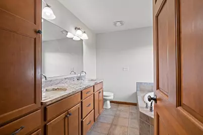2143 W Melcorn Circle, De Pere, WI 54115 - Photo 31