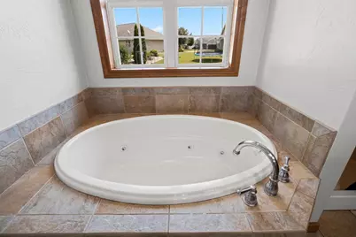 2143 W Melcorn Circle, De Pere, WI 54115 - Photo 33