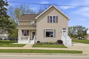 532 Mill St, Reedsville, WI 54230 - Photo 1