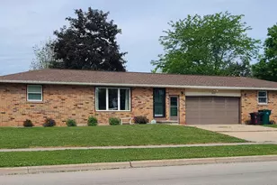 1023 Rockwell Rd, Green Bay, WI 54313 - Photo 3