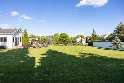 1304 Whitetail Drive, Neenah, WI 54956 - Photo 41