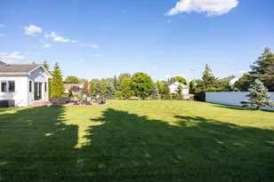 1304 Whitetail Dr, Neenah, WI 54956 - Photo 41