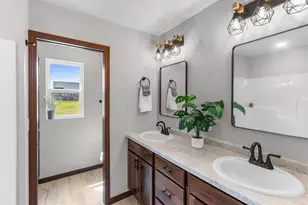 2650 Lawrence Ln, Neenah, WI 54956 - Photo 21