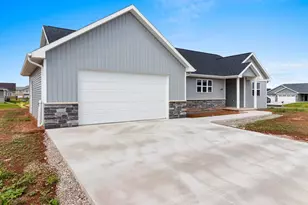 2650 Lawrence Ln, Neenah, WI 54956 - Photo 35
