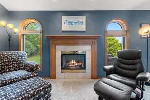 1301 Kampo Dr, Neenah, WI 54956 - Photo 9