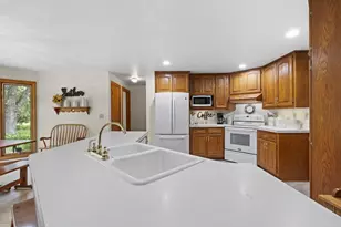 2936 Blue Moon Dr, Green Bay, WI 54311 - Photo 17