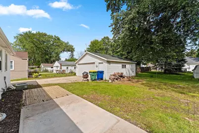 1225 Redwood Drive, Green Bay, WI 54304 - Photo 35