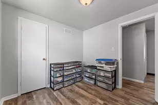 1225 Redwood Dr, Green Bay, WI 54304 - Photo 23