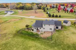 8120 Challenger Dr, Neenah, WI 54956 - Photo 53