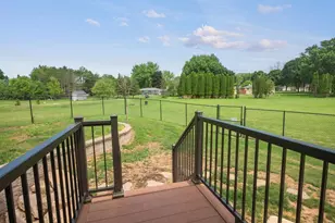 8120 Challenger Dr, Neenah, WI 54956 - Photo 9