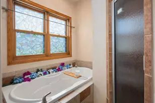 8120 Challenger Dr, Neenah, WI 54956 - Photo 31