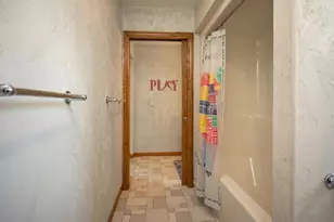 8120 Challenger Dr, Neenah, WI 54956 - Photo 39