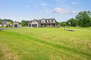 8120 Challenger Dr, Neenah, WI 54956 - Photo 57