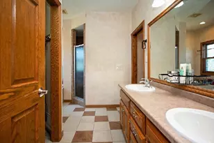 8120 Challenger Dr, Neenah, WI 54956 - Photo 29