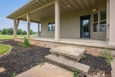 8120 Challenger Drive, Neenah, WI 54956 - Photo 5