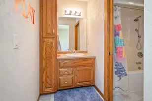 8120 Challenger Dr, Neenah, WI 54956 - Photo 41