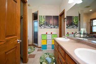8120 Challenger Dr, Neenah, WI 54956 - Photo 27