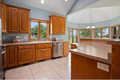 8120 Challenger Drive, Neenah, WI 54956 - Photo 21