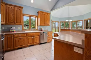 8120 Challenger Dr, Neenah, WI 54956 - Photo 21