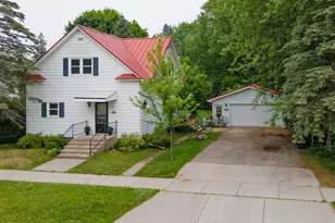 215 N Oxford St, Wautoma, WI 54982 - Photo 33