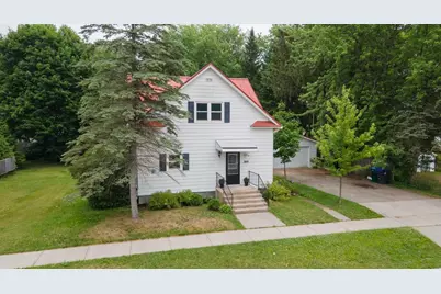215 N Oxford Street, Wautoma, WI 54982 - Photo 5