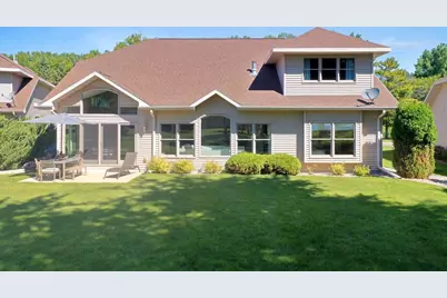 935 Brighton Drive, Menasha, WI 54952 - Photo 5