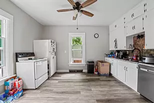 717 Franklin St, Oshkosh, WI 54901 - Photo 9