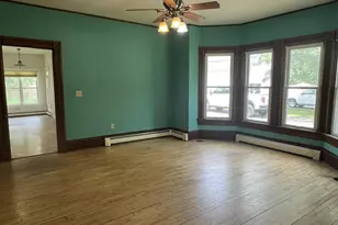713 E Lake St, Waupaca, WI 54981 - Photo 15