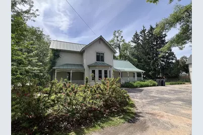 713 E Lake Street, Waupaca, WI 54981 - Photo 3