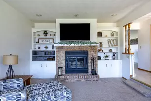 2656 W Sunnyview Rd, Appleton, WI 54914 - Photo 9
