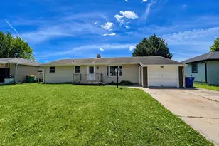 1682 Debra Ln, Green Bay, WI 54302 - Photo 1
