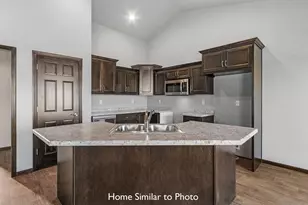 1760 Betty Jean Ln, Green Bay, WI 54313 - Photo 9
