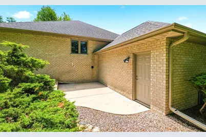 4000 Buckeye Way, Green Bay, WI 54311 - Photo 43
