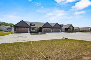 3365 Shawano Ave, Green Bay, WI 54313 - Photo 11
