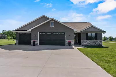 6636 Rustic Oaks Drive, Winneconne, WI 54986 - Photo 1