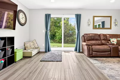 37 Ash Grove Place, Kaukauna, WI 54130 - Photo 17