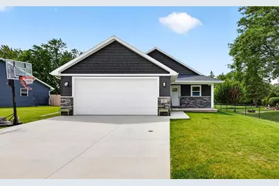 37 Ash Grove Place, Kaukauna, WI 54130 - Photo 1