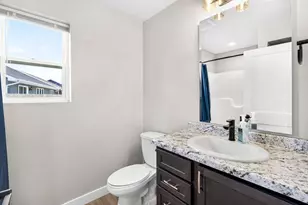 37 Ash Grove Pl, Kaukauna, WI 54130 - Photo 21