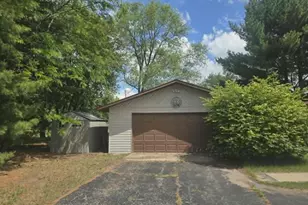 424 E King St, Coloma, WI 54930 - Photo 3