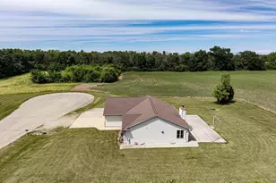 8388 Moeser Ln, Larsen, WI 54947 - Photo 35