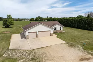 8388 Moeser Ln, Larsen, WI 54947 - Photo 33